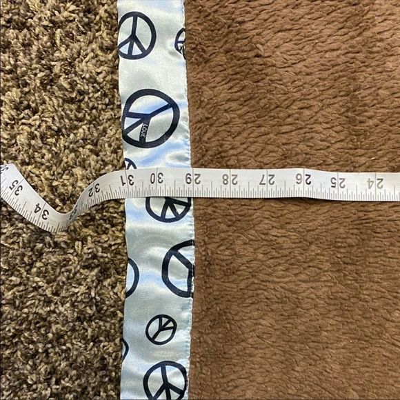 BABYJAR | 3/$15 Brown and Blue Peace Sign Baby Blanket - Picture 2 of 4